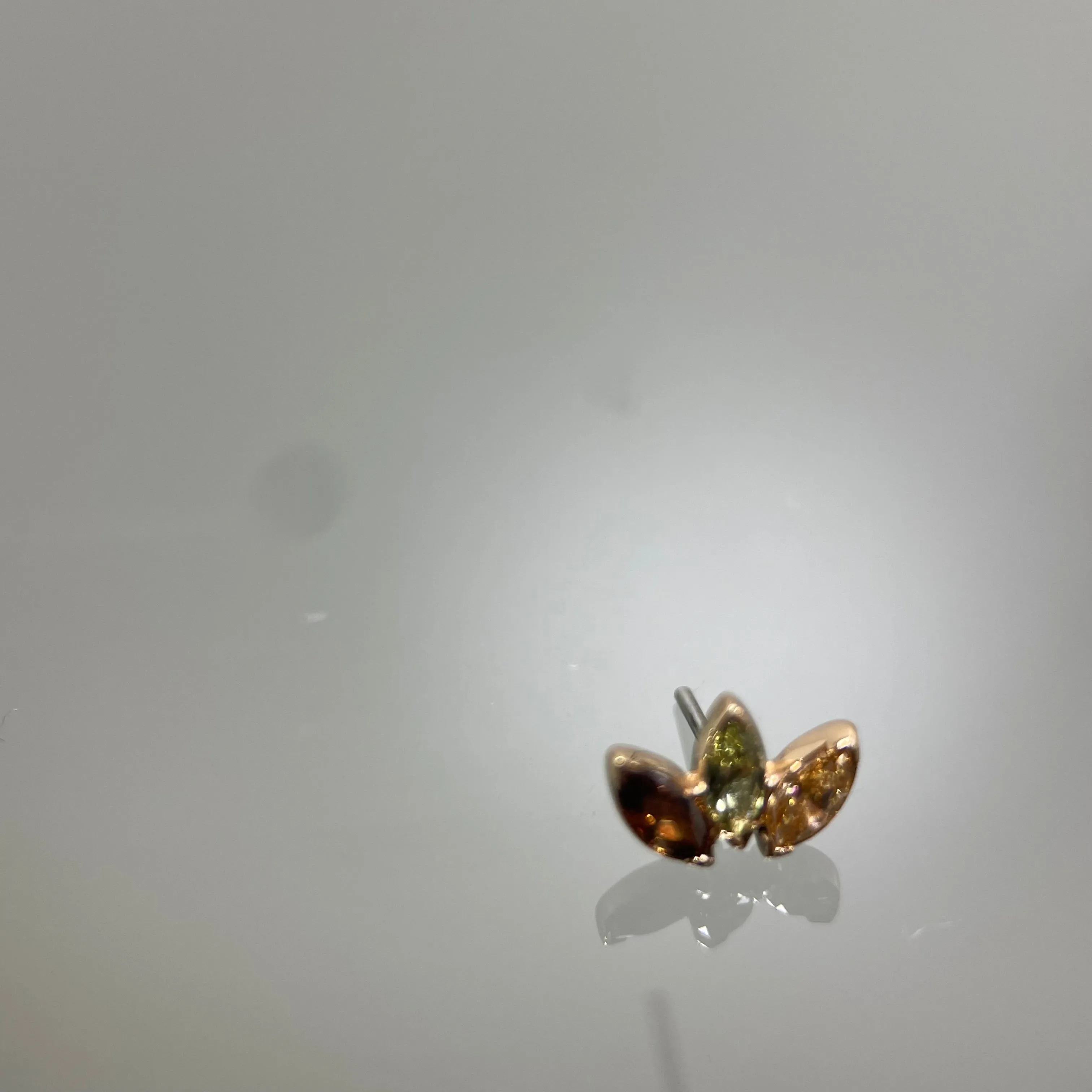 Anatometal  Marquise Fan End 3 Stones Mini Threadless (18K Gold)