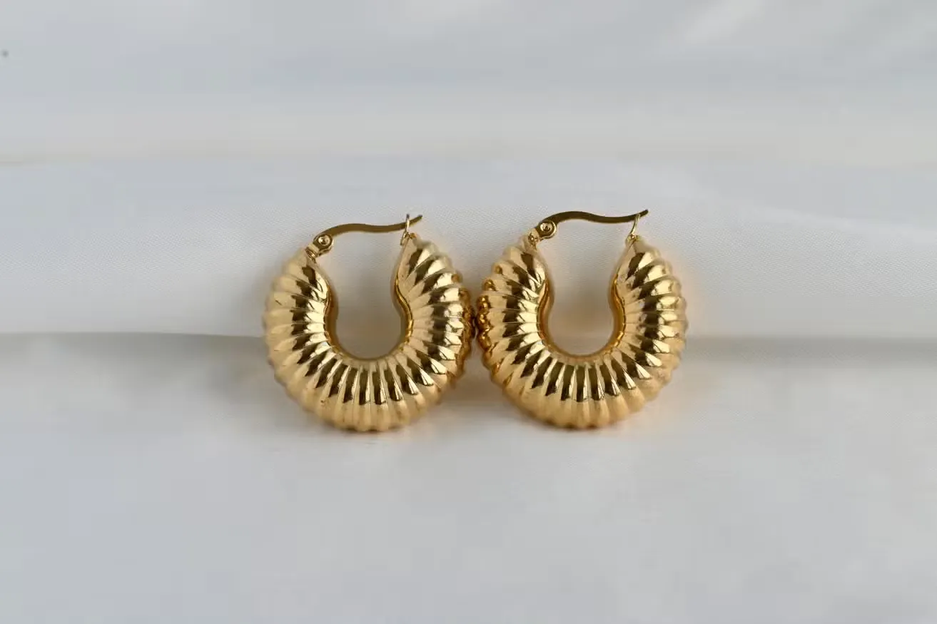 Glamfox - Textured Chunky Snail Hoops