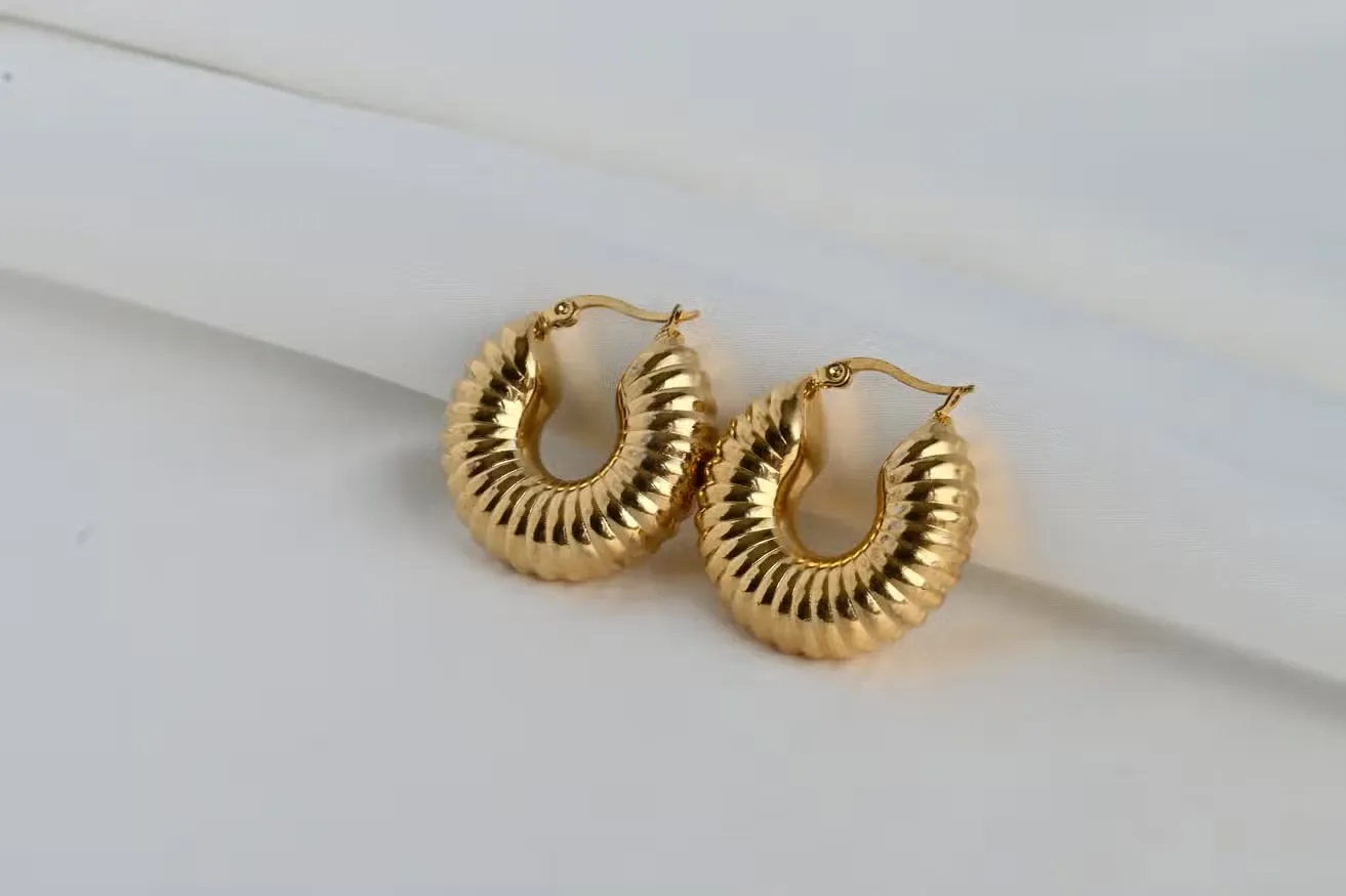 Glamfox - Textured Chunky Snail Hoops